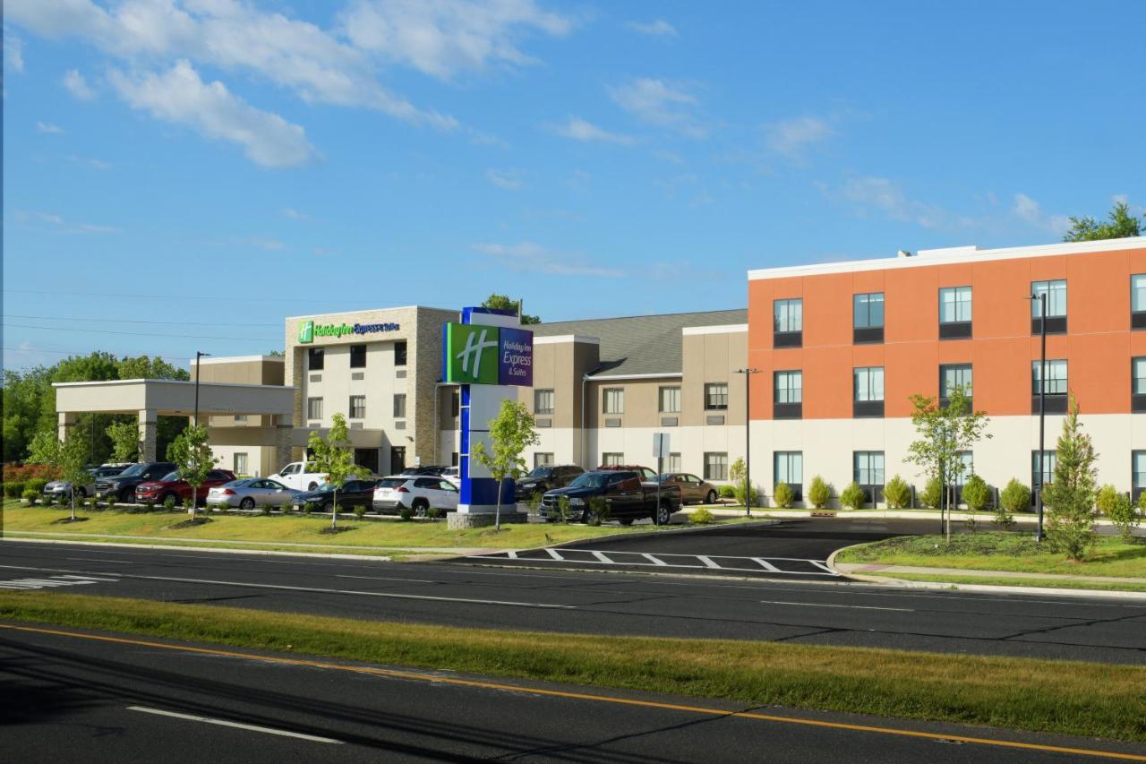 Holiday Inn Express & Suites - Williamstown - Glassboro By Ihg Exterior photo