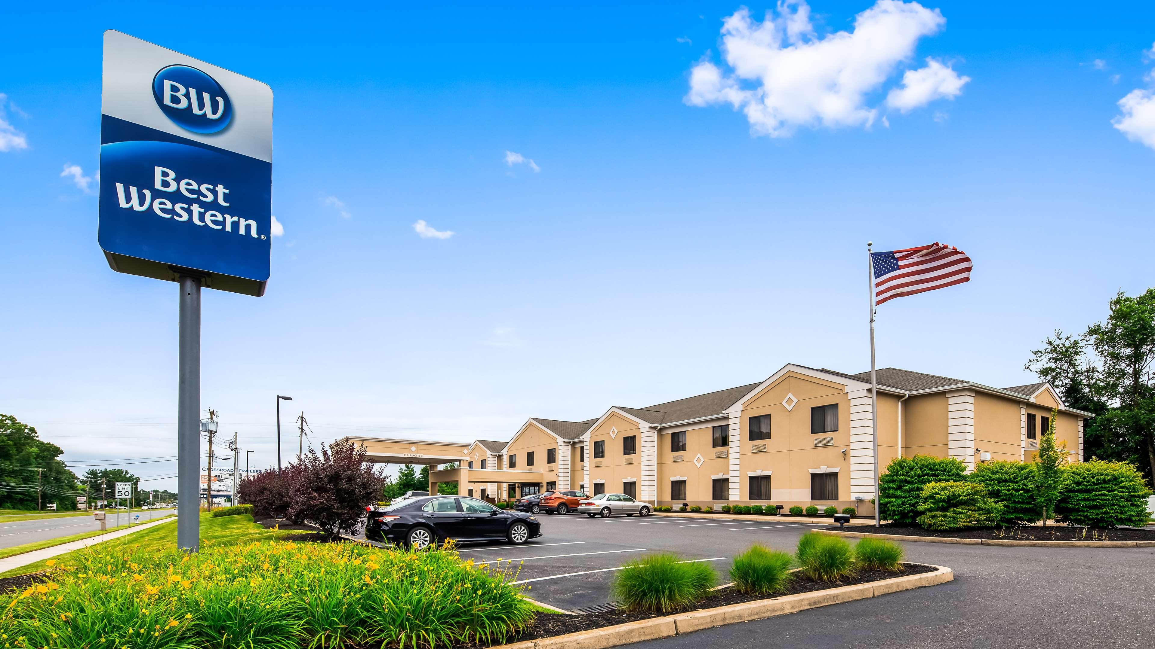 Holiday Inn Express & Suites - Williamstown - Glassboro By Ihg Exterior photo